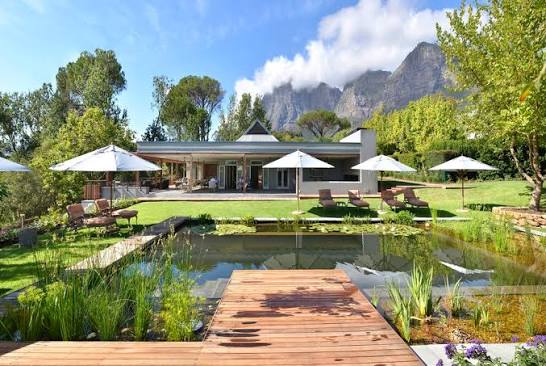 Arrive in Cape Town